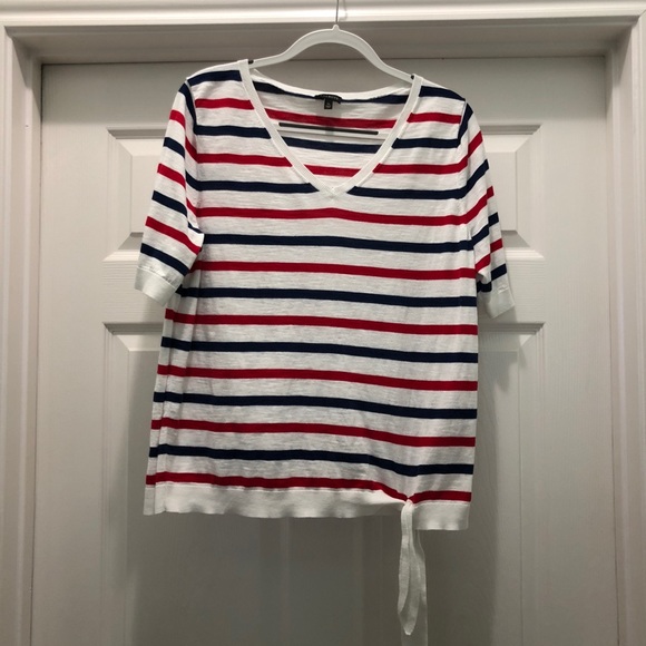 Relaxed tie-front short-sleeve sweater - Picture 2 of 8